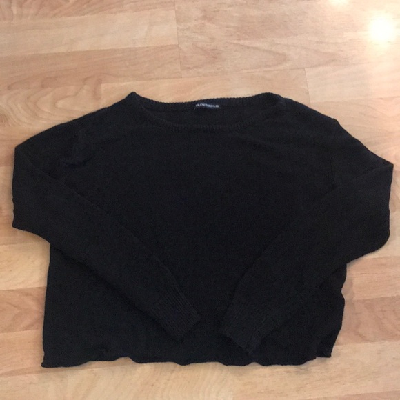 Brandy Melville Sweaters - Brandy Melville sweater